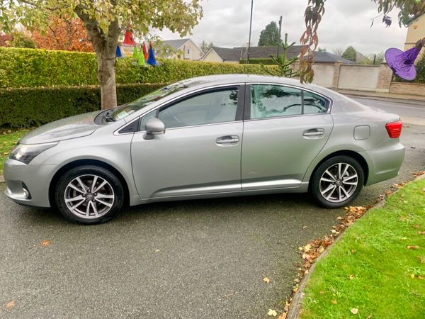 Toyota Avensis Saloon, Diesel, 2013, Grey