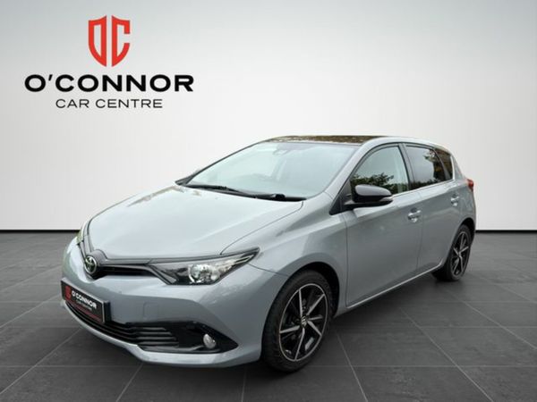 Toyota Auris Hatchback, Petrol, 2018, Grey