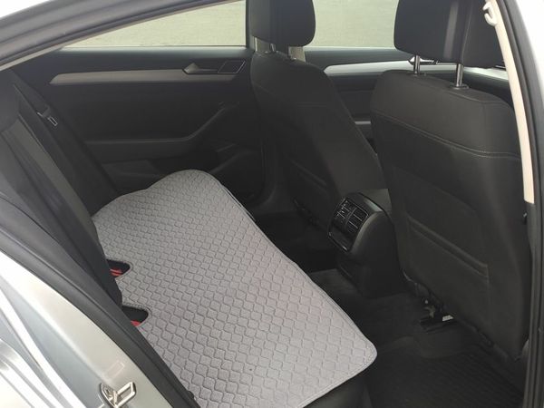 Volkswagen Passat Saloon, Diesel, 2015, Silver