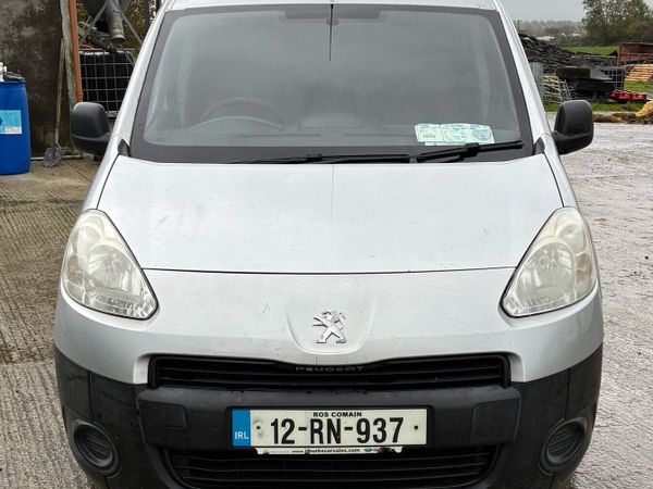 Peugeot Partner MPV, Diesel, 2012, Silver