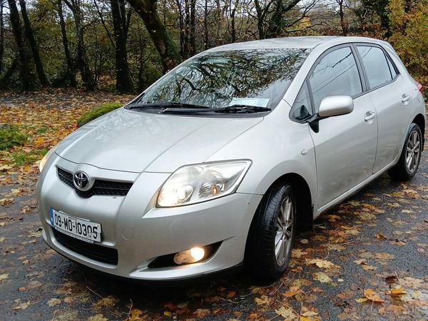 Toyota Auris Hatchback, Petrol, 2009, Silver