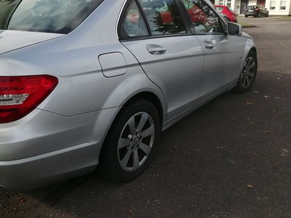 Mercedes-Benz C-Class Saloon, Diesel, 2012, Silver