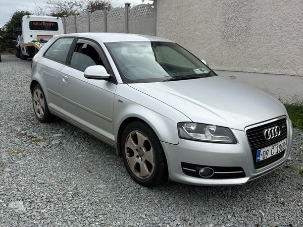 Audi A3 Hatchback, Diesel, 2009, Silver