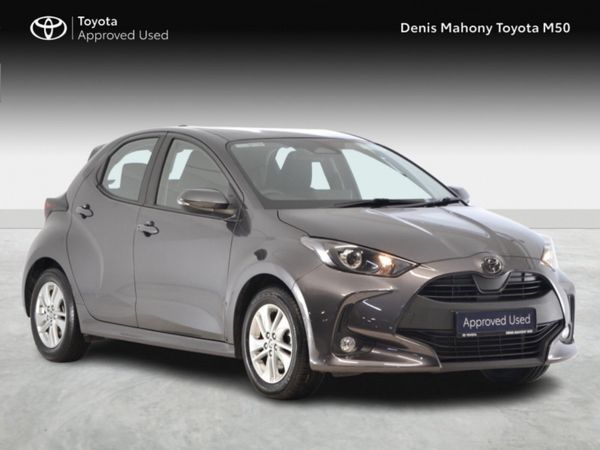Toyota Yaris Hatchback, Petrol Hybrid, 2025, Grey