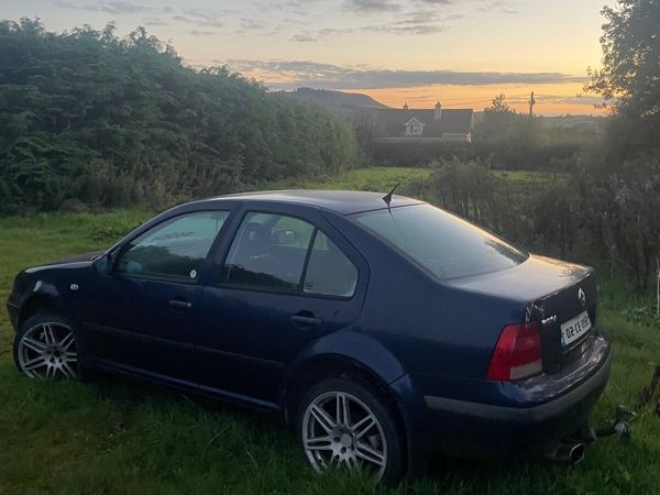 Volkswagen Bora Saloon, Diesel, 2002, Blue