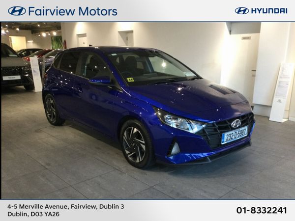 Hyundai i20 Hatchback, Petrol, 2023, Blue