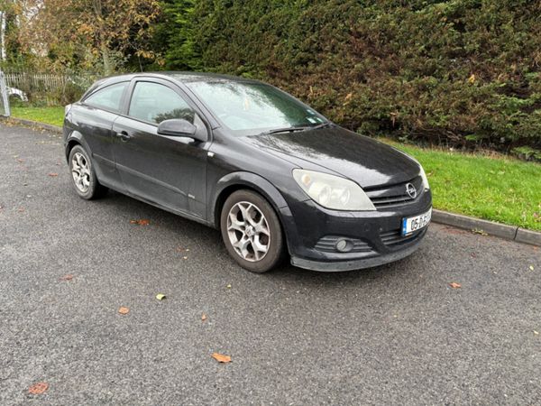 Opel Astra Hatchback, Petrol, 2005, Black