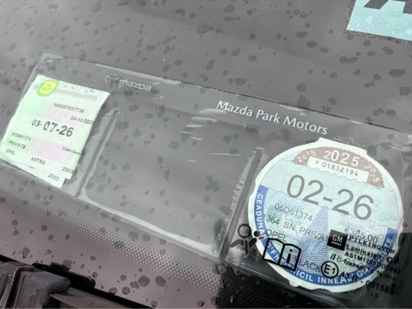 Opel Astra Hatchback, Petrol, 2005, Black