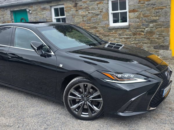 Lexus ES Saloon, Petrol Hybrid, 2021, Black