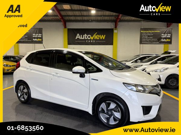 Honda Jazz Hatchback, Petrol Hybrid, 2015, White