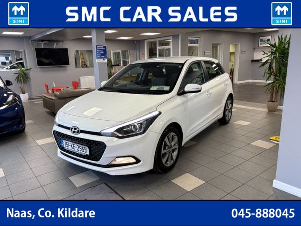 Hyundai i20 Hatchback, Petrol, 2015, White