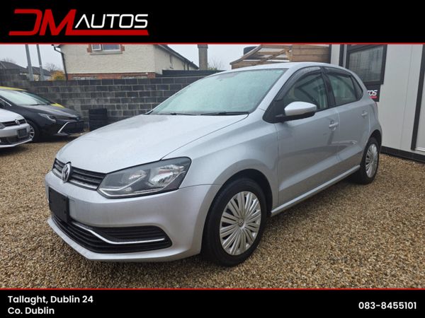 Volkswagen Polo Hatchback, Petrol, 2015, Silver