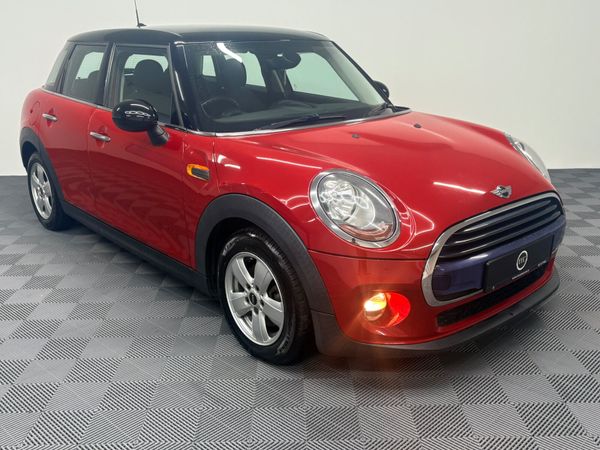 Mini Cooper Hatchback, Petrol, 2017, Red