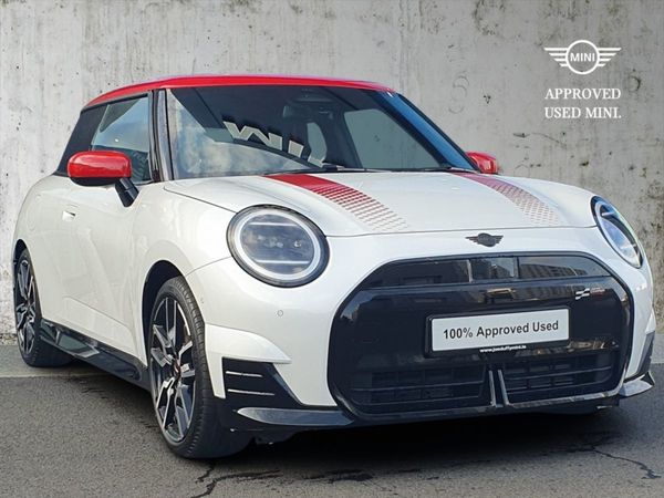 Mini Cooper Hatchback, Electric, 2025, White