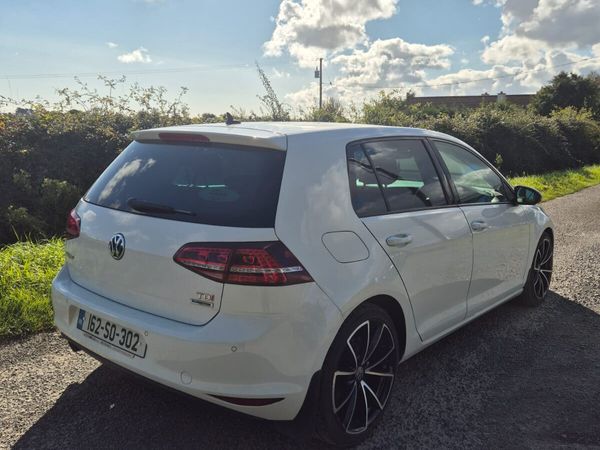 Volkswagen Golf Estate, Diesel, 2016, White