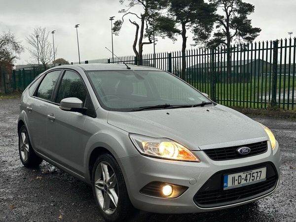 Ford Focus Hatchback, Diesel, 2011, Silver