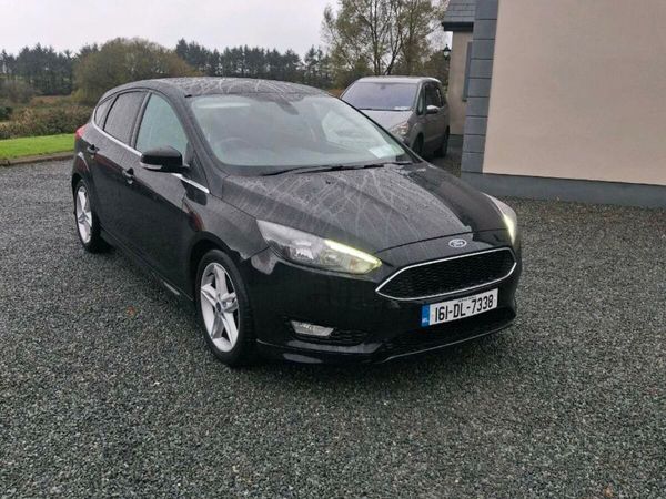Ford Focus Hatchback, Petrol, 2016, Black