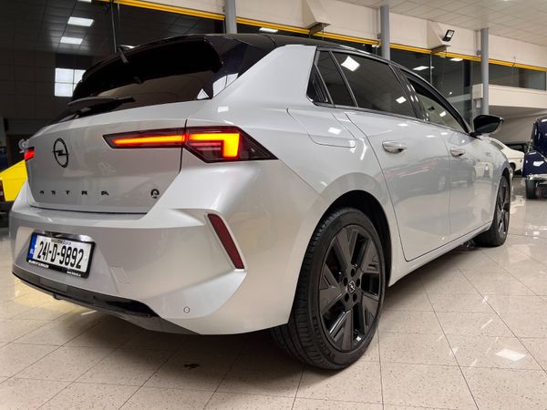 Opel Astra Hatchback, Electric, 2024, Grey