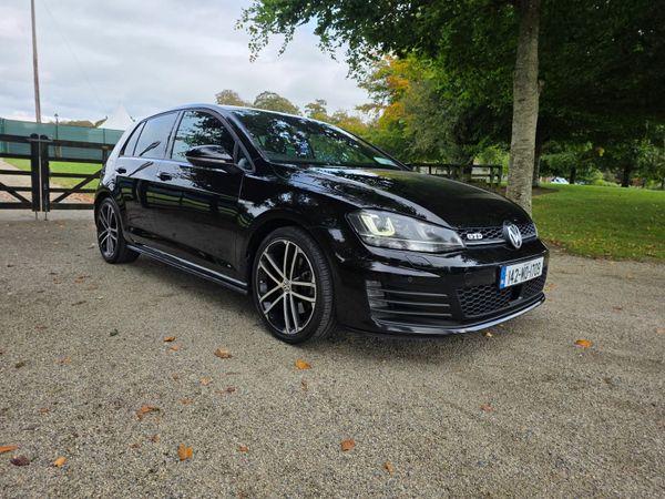 Volkswagen Golf Hatchback, Diesel, 2014, Black