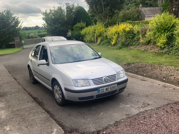 Volkswagen Bora Saloon, Petrol, 2005, Silver