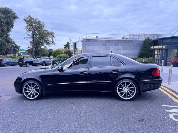 Mercedes-Benz E-Class Saloon, Diesel, 2007, Black