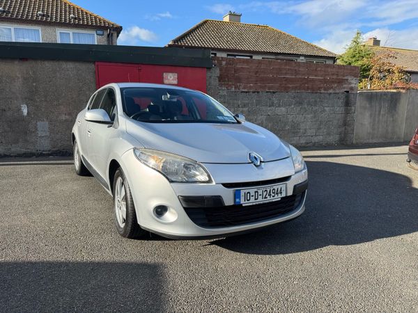 Renault Megane Hatchback, Diesel, 2010, Silver