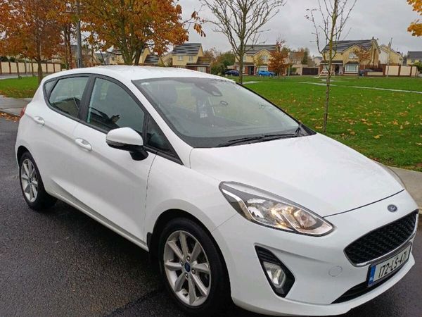 Ford Fiesta Hatchback, Petrol, 2017, White
