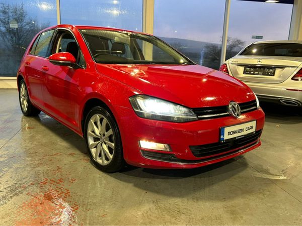 Volkswagen Golf Hatchback, Petrol, 2015, Red