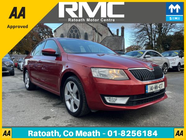 Skoda Octavia Hatchback, Diesel, 2014, Red