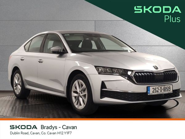 Skoda Octavia Saloon, Diesel, 2025, Silver