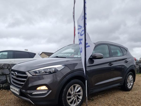 Hyundai Tucson SUV, Diesel, 2016, Bronze