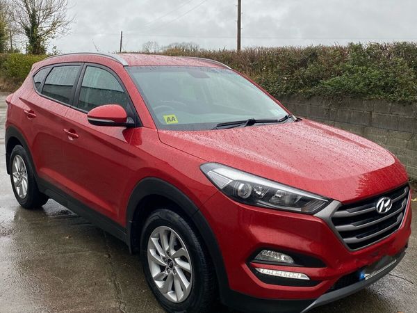 Hyundai Tucson SUV, Diesel, 2016, Red