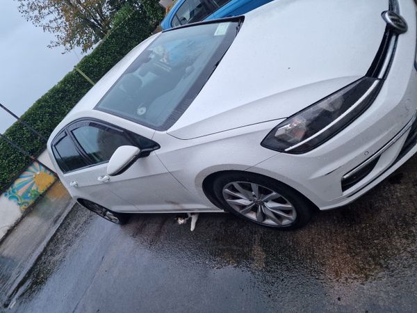 Volkswagen Golf Hatchback, Diesel, 2017, White
