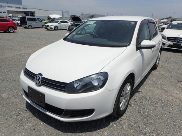 Volkswagen Golf Hatchback, Petrol, 2013, White