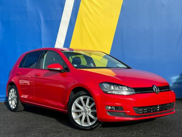 Volkswagen Golf Hatchback, Petrol, 2016, Red