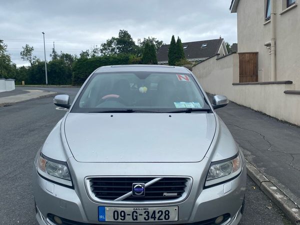 Volvo S40 Saloon, Diesel, 2009, Silver