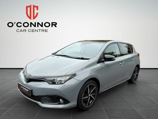 Toyota Auris Hatchback, Petrol, 2018, Grey