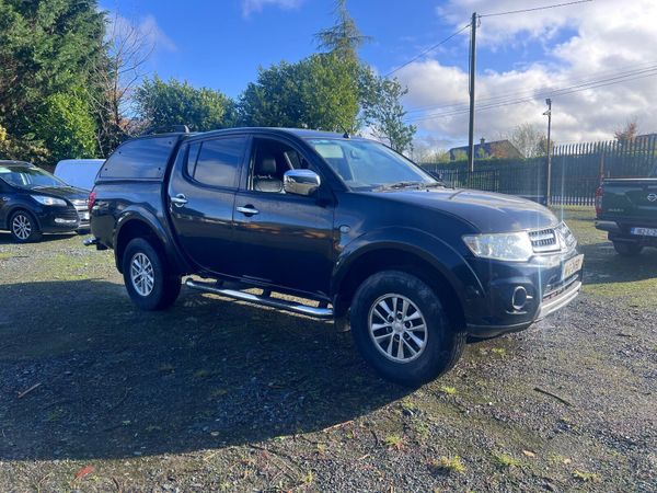 Mitsubishi L200 Crew Cab, Diesel, 2014, Black