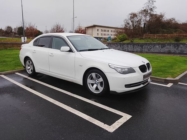 BMW 5-Series Saloon, Diesel, 2009, White