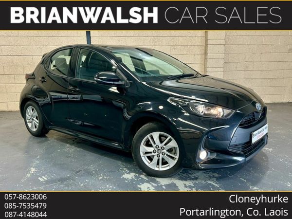 Toyota Yaris Hatchback, Petrol Hybrid, 2023, Black