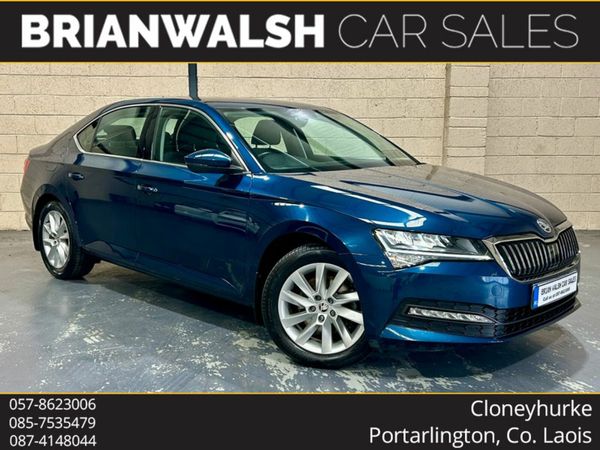 Skoda Superb Hatchback, Diesel, 2022, Blue