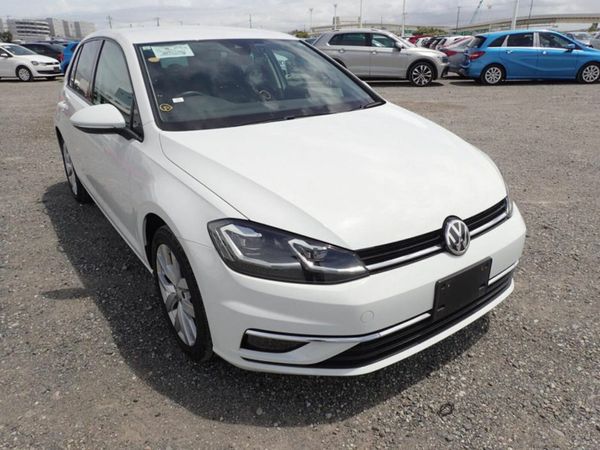 Volkswagen Golf Hatchback, Petrol, 2019, White