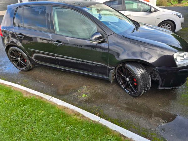 Volkswagen Golf Hatchback, Petrol, 2008, Black