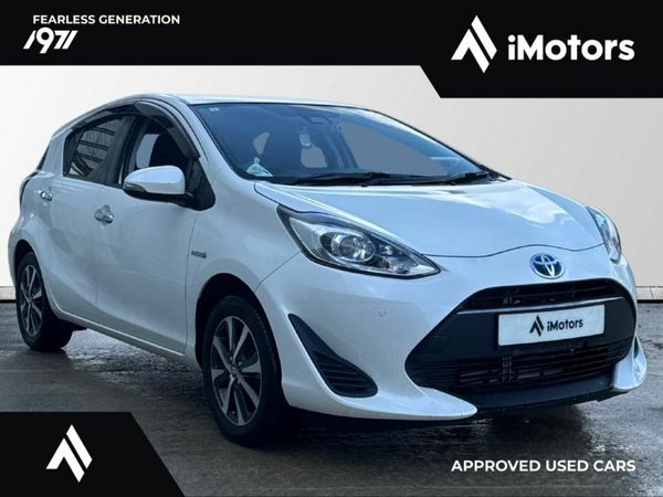 Toyota Aqua Hatchback, Petrol Hybrid, 2019, White