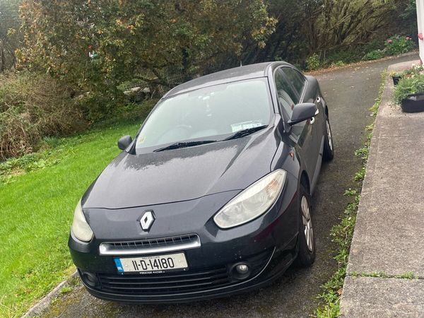 Renault Fluence Saloon, Diesel, 2011, Black