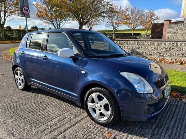 Suzuki Swift Hatchback, Petrol, 2010, Blue