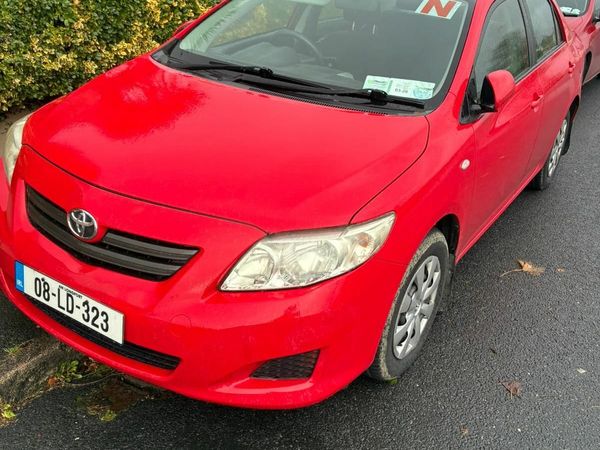 Toyota Corolla Saloon, Petrol, 2008, Red
