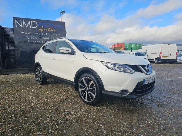 Nissan Qashqai Hatchback, Diesel, 2015, White
