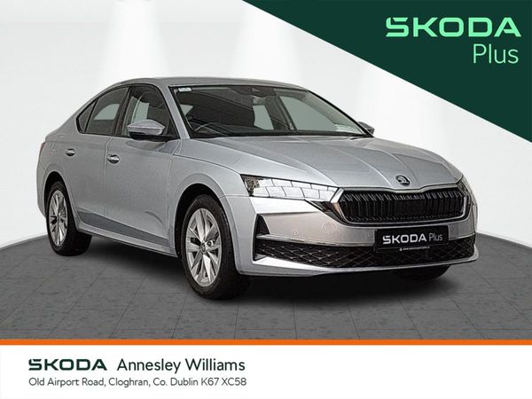 Skoda Octavia Saloon, Petrol, 2025, Silver