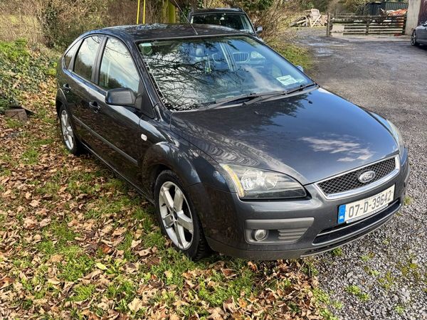 Ford Focus Hatchback, Petrol, 2007, Grey